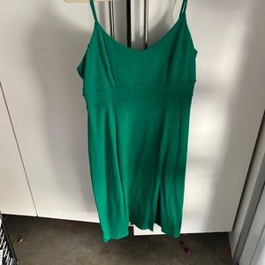 Green susana Monaco dress with straps. Midi length.
